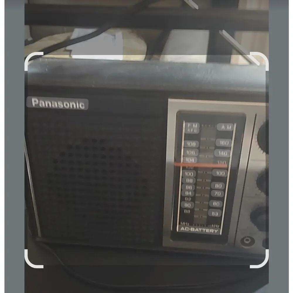 Rare Vintage Panasonic AM/FM radio Model RF-597 - Picture 4 of 6